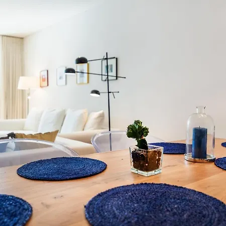 Guestready - With Stunning Rooftop Pool Apartment