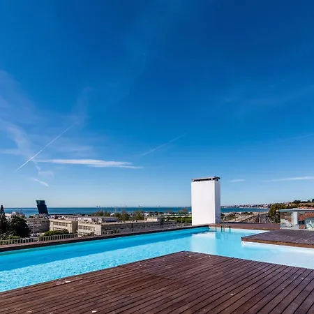 Apartment Guestready - With Stunning Rooftop Pool *
