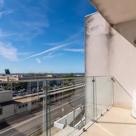 Apartment Guestready - With Stunning Rooftop Pool